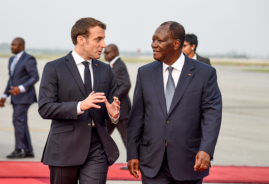 Người châu Phi nghi ngờ về sự ủng hộ của Pháp như Tổng thống Bờ Biển Ngà Alassane Ouattara. Ảnh: AFP 