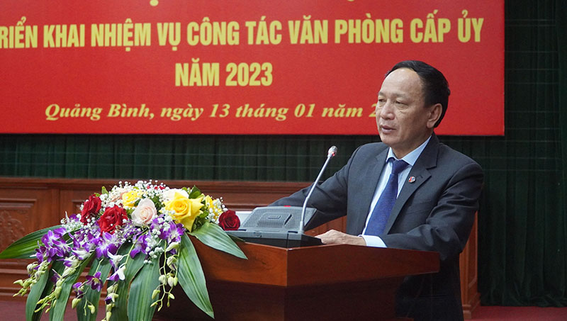 Đồng chí Phó Bí thư Thường trực Tỉnh ủy Trần Hải Châu phát biểu chỉ đạo tại hội nghị