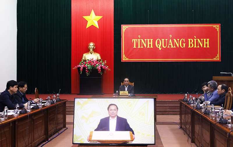 Đồng chí Phó Chủ tịch UBND tỉnh tham dự hội nghị tại điểm cầu Quảng Bình.