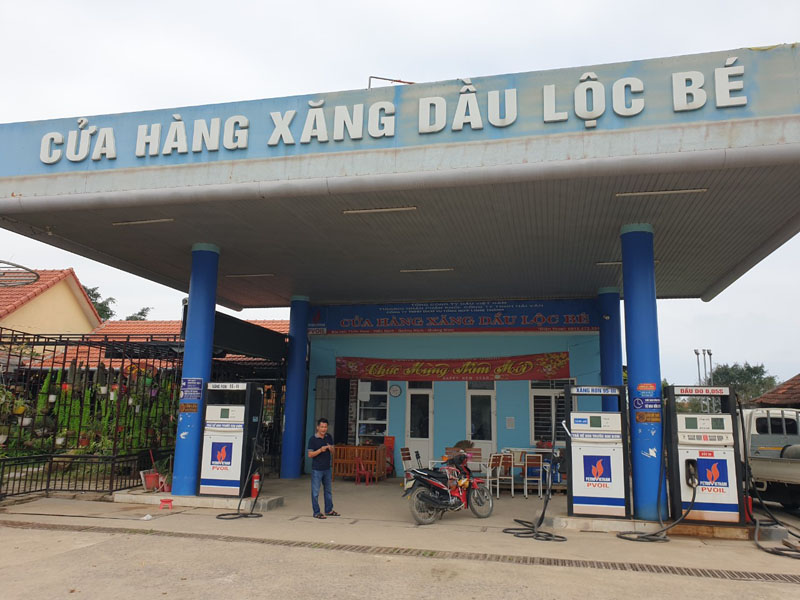 Cửa hàng xăng dầu Lộc Bé tạm ngưng hoạt động là do hết hạn giấy chứng nhận đủ điều kiện kinh doanh xăng dầu.