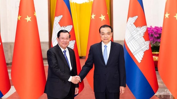 Thủ tướng Trung Quốc Lý Khắc Cường tiếp Thủ tướng Campuchia Samdech Techo Hunsen tại Đại lễ đường Nhân dân ở Bắc Kinh, ngày 10/2/2023. (Ảnh: THX)