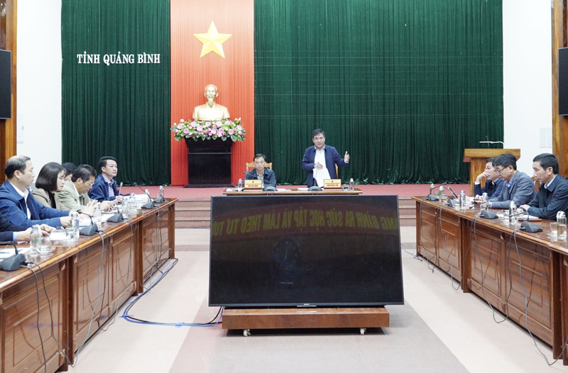 Đồng chí Phó Chu tịch Thường trực UBND tỉnh Đoàn Ngọc Lâm phát biểu chỉ đạo tại hội nghị.