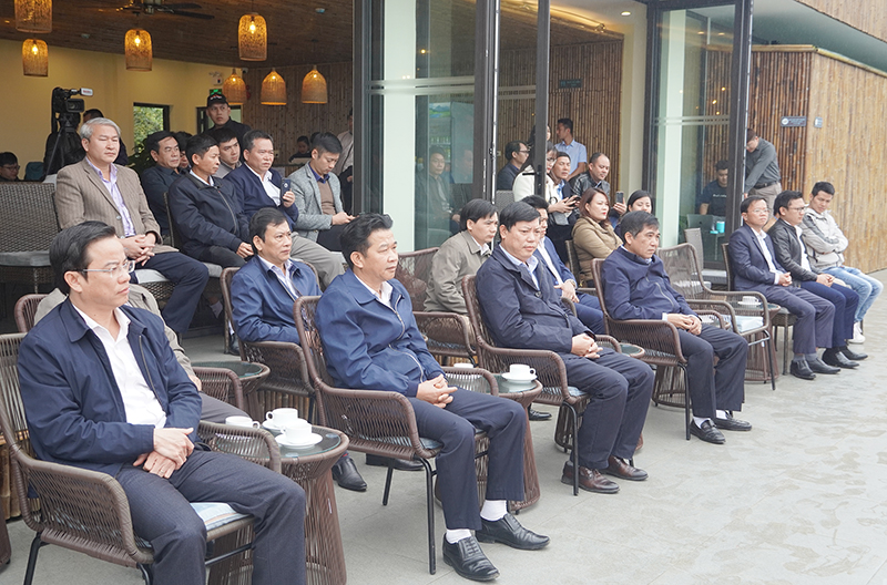Các đại biểu tham dự tại lễ khai trương.