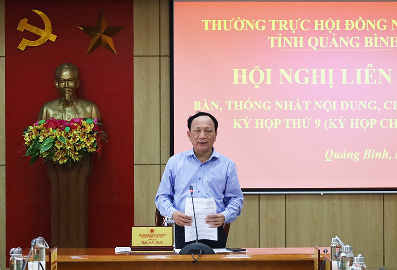 Đồng chí Chủ tịch HĐND tỉnh Trần Hải Châu phát biểu kết luận hội nghị.