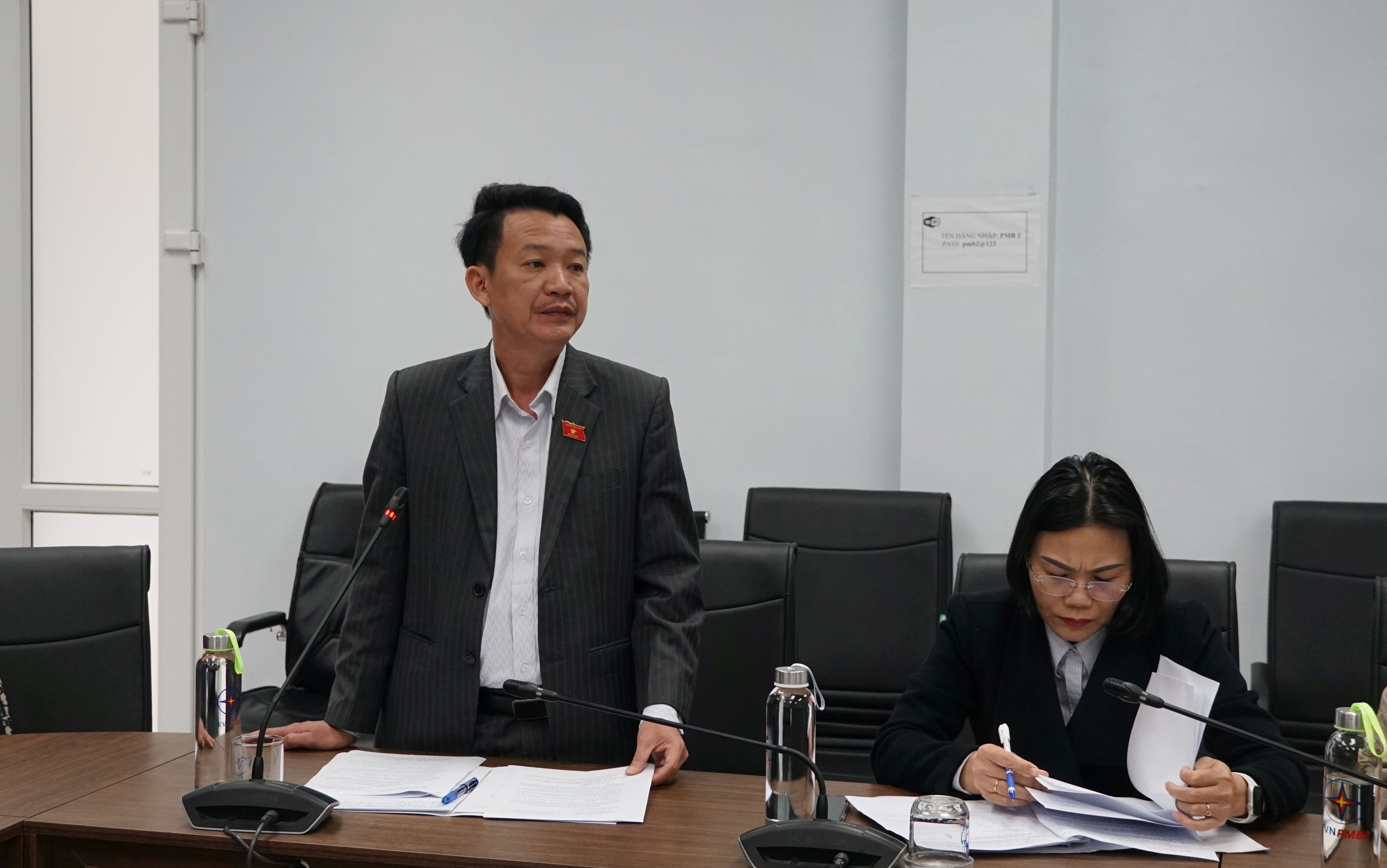 Đại biểu Trần Quang Minh, Phó Chủ tịch Ủy ban MTTQVN tỉnh phát biểu tại buổi giám sát.