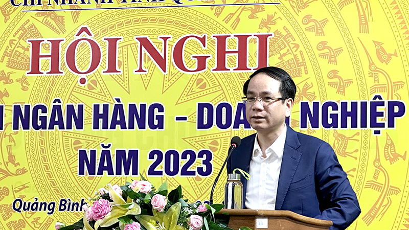 Đồng chí Phó Chủ tịch UBND tỉnh Phan Mạnh Hùng phát biểu chỉ đạo tại hội nghị.