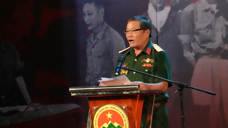 Đồng chí Trần Minh Xiêm, Phó Ban Thường trực Ban liên lạc truyền thống Trường Sơn Đường Hồ Chí Minh Thành phố Hồ Chí Minh phát biểu khai mạc.