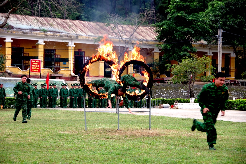 Biểu diễn võ thuật tại buổi lễ ra quân huấn luyện năm 2023.