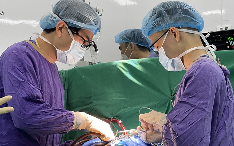 Ca phẫu thuật ghép cùng lúc tim-thận tại Bệnh viện Hữu nghị Việt Đức.