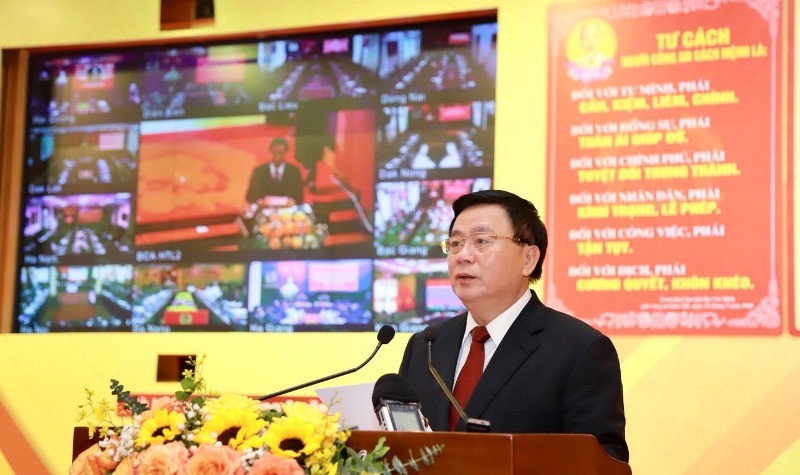 Đồng chí Nguyễn Xuân Thắng phát biểu khai mạc hội thảo.
