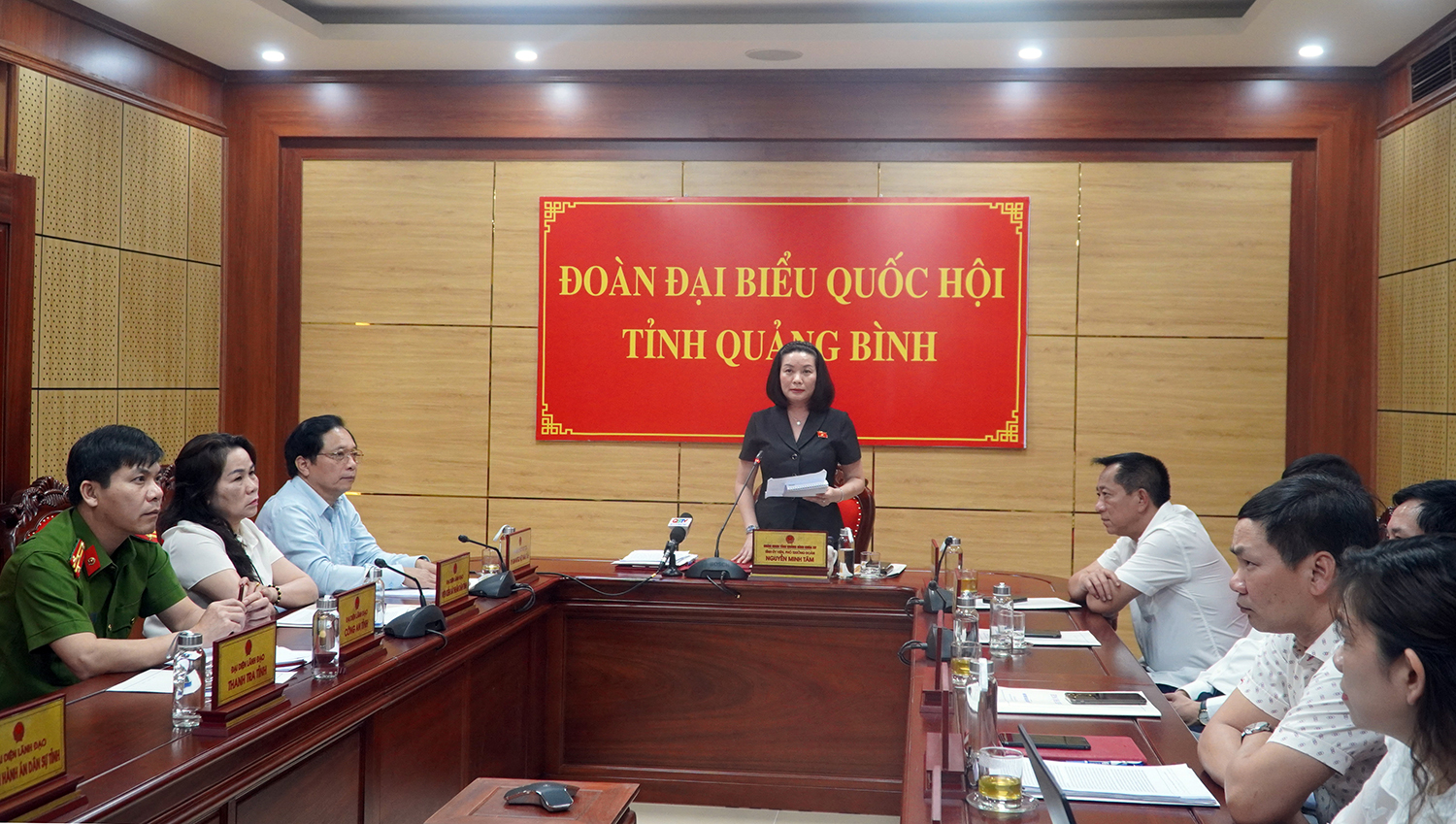 Toàn cảnh phiên chất vấn tại điểm cầu tỉnh Quảng Bình