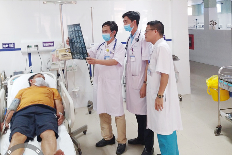 Tổ đột quỵ Bệnh viện đa khoa khu vực Bắc Quảng Bình nhanh chóng hội chẩn…