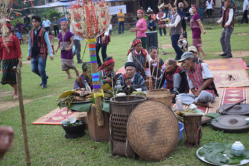 Lễ hội mừng cơm mới của người Bru-Vân Kiều.