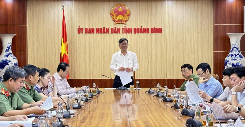  Đồng chí Trần Thắng, Phó Bí thư Tỉnh ủy, Chủ tịch UBND tỉnh, Trưởng Ban chỉ đạo công tác BVBMNN tỉnh phát biểu chỉ đạo tại cuộc họp.