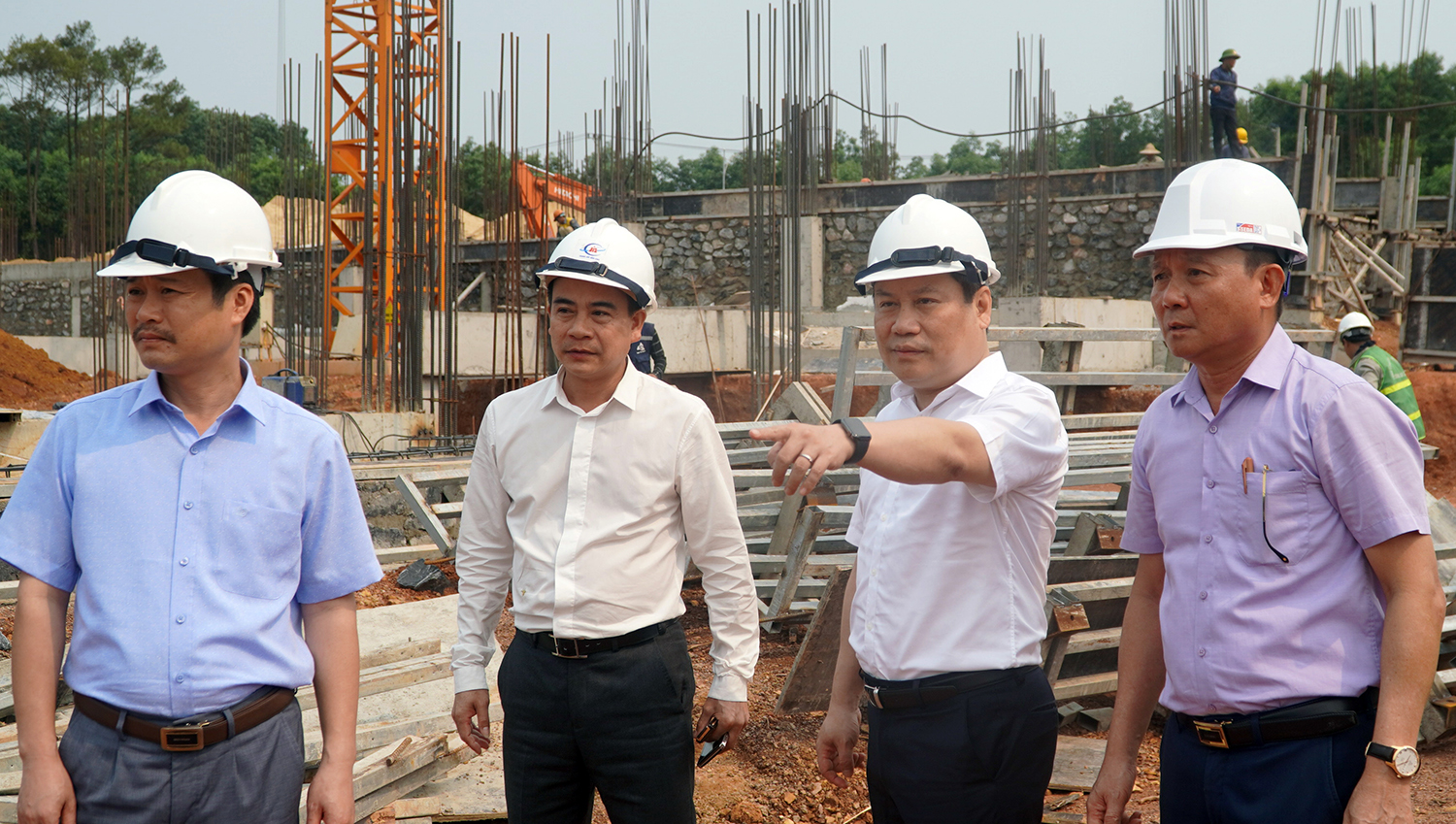 Đồng chí Bí thư Tỉnh ủy kiểm tra Dự án trụ sở CDC Quảng Bình, công trình dự kiến vượt tiến độ 1 năm