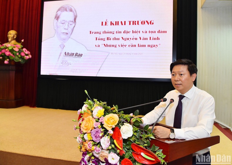 Phó Trưởng Ban Tuyên giáo Trung ương Trần Thanh Lâm phát biểu tại Lễ Khai trương Trang thông tin đặc biệt. (Ảnh: THỦY NGUYÊN)