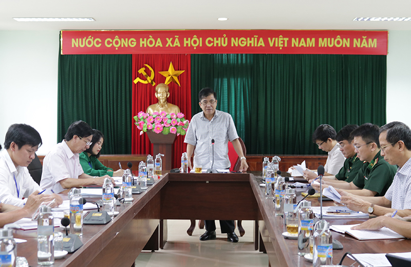 Đồng chí Phó Chủ tịch Thường trực UBND tỉnh Đoàn Ngọc Lâm kết luận buổi làm việc.