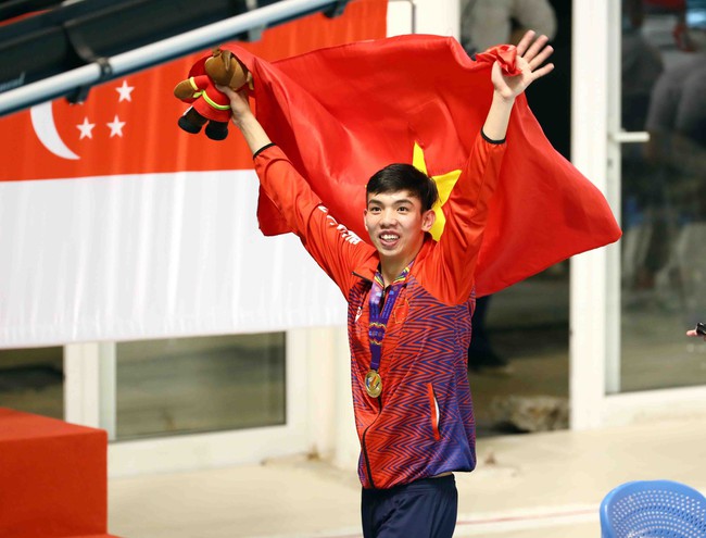 Kình ngư Nguyễn Huy Hoàng hi vọng có thể giành vé dự Olympic 2024 ngay tại SEA Games 32 - Ảnh: TTXVN