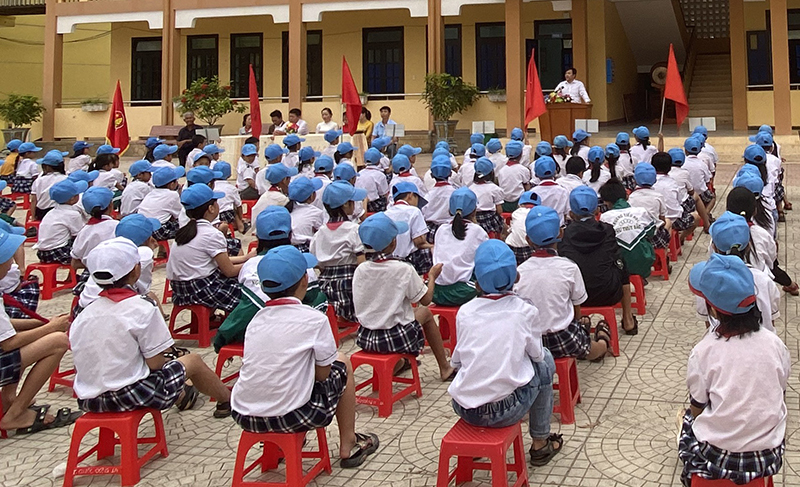 Sáng 10/4/2023, ông Phan Anh Tuấn, Hiệu trưởng Trường tiểu học Ngư Thủy Bắc đã có lời xin lỗi trước tập thể giáo viên, học sinh và đại điện Ban đại điện cha mẹ học sinh về sự việc.