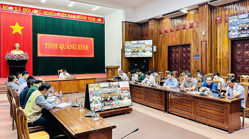 Quang cảnh phiên họp tại điểm cầu tỉnh Quảng Bình.