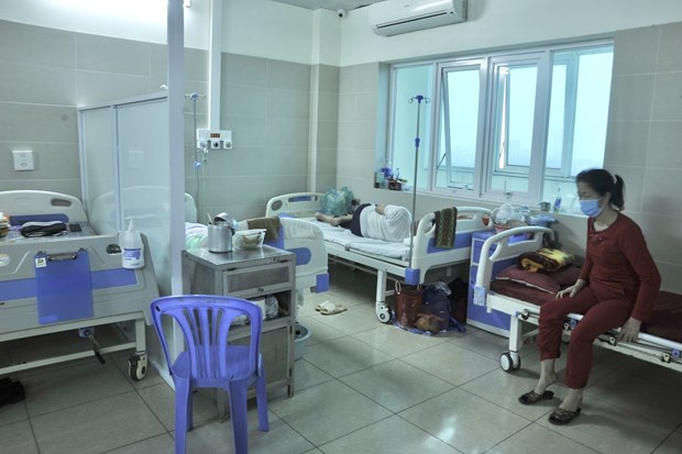 Bệnh nhân mắc COVID-19 đang điều trị tại Bệnh viện Thanh Nhàn, Hà Nội. (Ảnh: PV/Vietnam+)