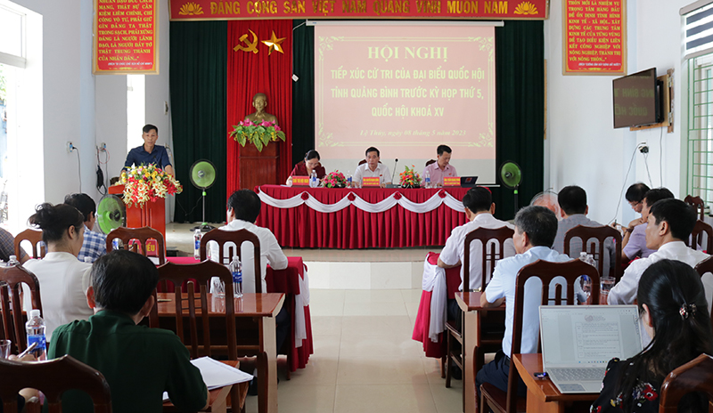 Cử tri huyện Lệ Thủy kiến nghị nhiều nội dung với Đoàn đại biểu Quốc hội tỉnh