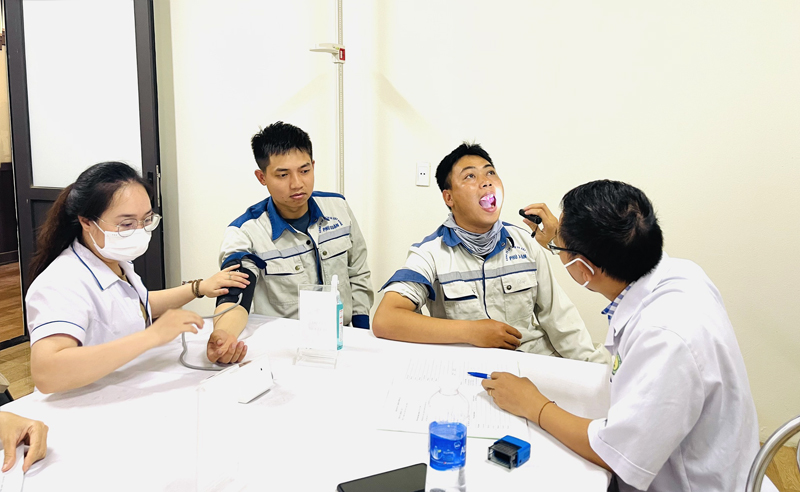 CDC Quảng Bình: Tăng cường khám sức khỏe định kỳ cho lái xe