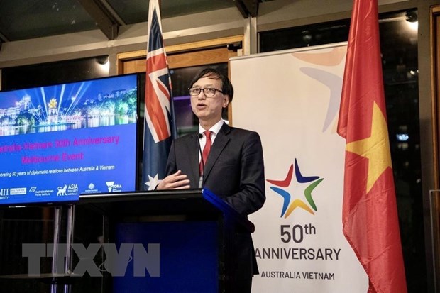 Đại sứ Nguyễn Tất Thành phát biểu tại sự kiện. (Ảnh: Thanh Tú/TTXVN)