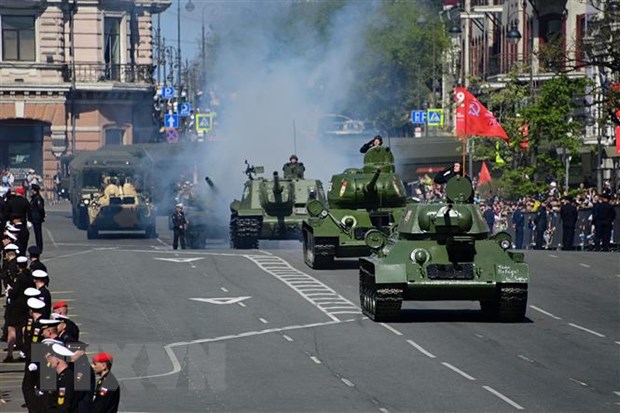 Khí tài quân sự tham gia duyệt binh kỷ niệm 78 năm Chiến thắng trong Chiến tranh Vệ quốc vĩ đại trên Quảng trường Đỏ ở thủ đô Moskva, Nga ngày 9/5. (Ảnh: AFP/TTXVN)