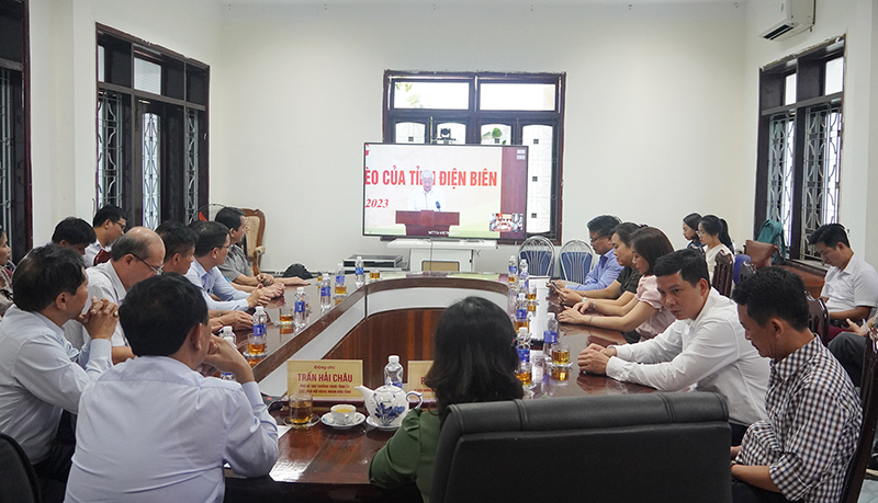 Các đại biểu tham dự tại điểm cầu tỉnh Quảng Bình.