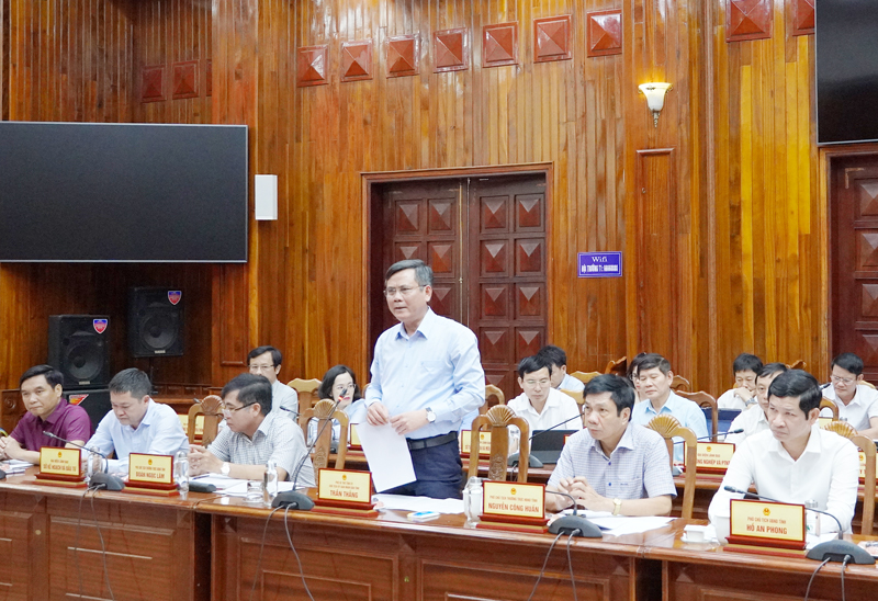 Chủ tịch UBND tỉnh Trần Thắng mông muốn Đoàn công tác của Chính phủ quan tâm đối với các kiến nghị, đề xuất của tỉnh Quảng Bình.