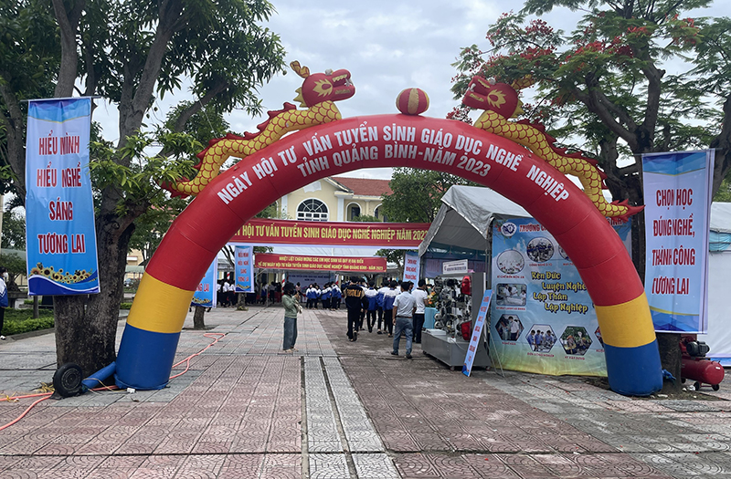Ngày hội diễn ra tại Trường THPT Quang Trung.
