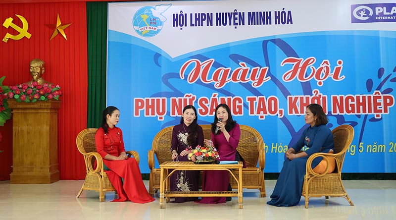 Hội LHPN huyện Minh Hóa tổ chức gặp gỡ, giao lưu, chia sẻ kinh nghiệm trong phát triển kinh tế giỏi.