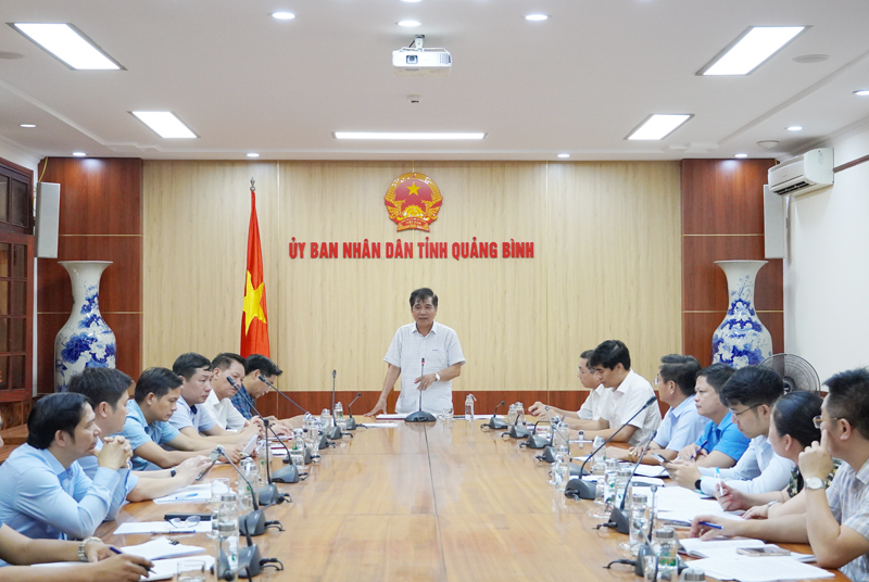 Đồng chí Phó Chủ tịch Thường trực UBND tỉnh Đoàn Ngọc Lâm chỉ đạo các sở, ngành, địa phương cần tập trung tháo gỡ vưỡng mắc cho doanh nghiệp.