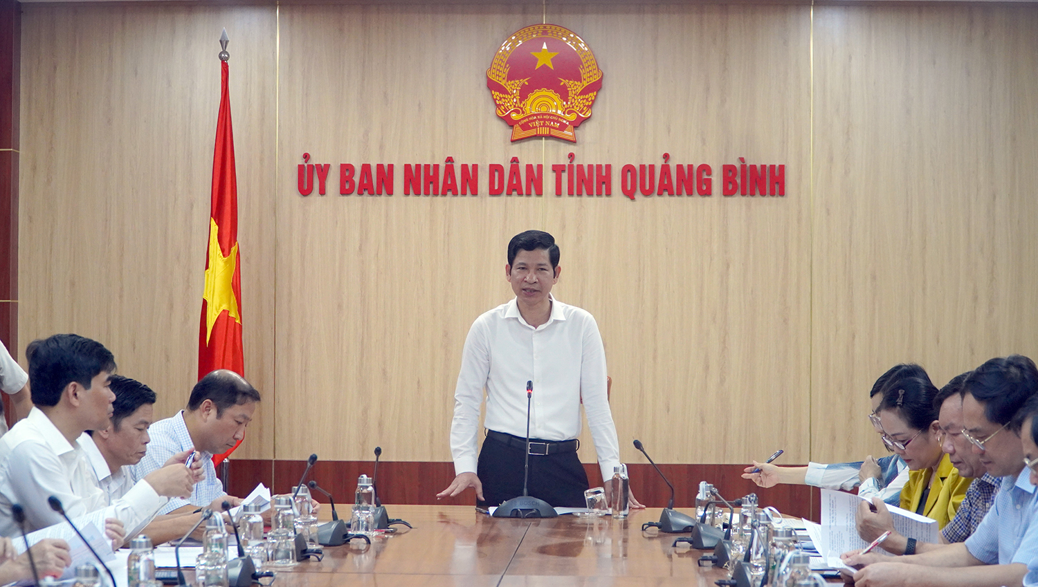 Đồng chí Phó Chủ tịch UBND tỉnh Hồ An Phong phát biểu kết luận hội nghị