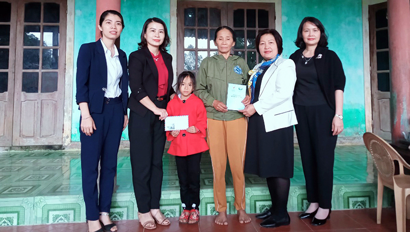Bà Nguyễn Thị Thanh Hương, Chủ tịch Hội Bảo trợ bệnh nhân nghèo luôn tích cực đồng hành cùng chương trình