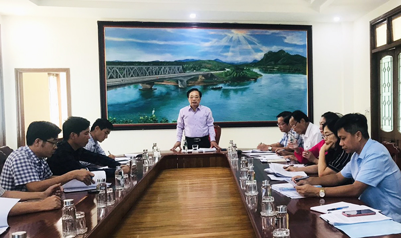 Đoàn giám sát Ban Thường trực Ủy ban MTTQVN tỉnh giám sát việc thực hiện chính sách pháp luật dự án đường bộ cao tốc Bắc-Nam phía Đông tại huyện Quảng Ninh.