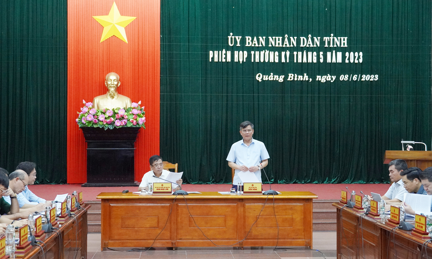 Kịp thời tháo gỡ khó khăn, hỗ trợ doanh nghiệp và người dân