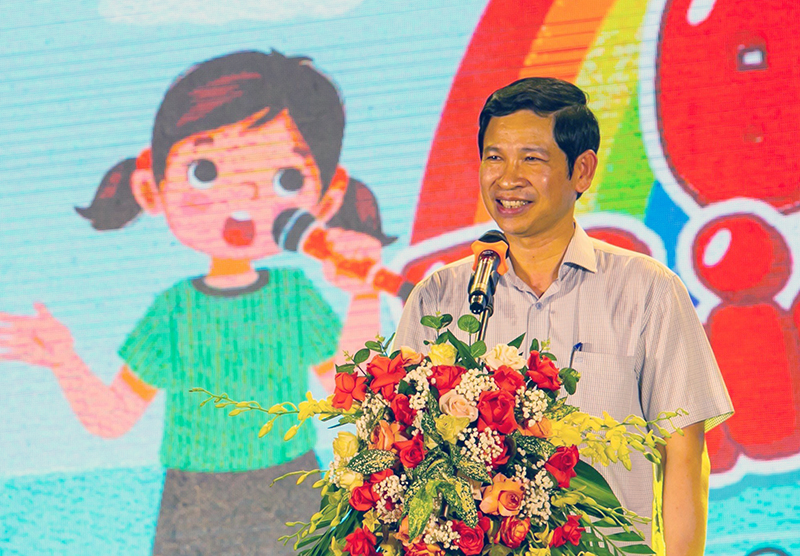 Đồng chí Phó Chủ tịch UBND tỉnh Hồ An Phong đề nghị các đơn vị, địa phương, tổ chức đoàn, đội và phụ huynh quan tâm, bảo vệ sức khỏe thiếu nhi vui chơi lành mạnh, an toàn trong mùa hè.