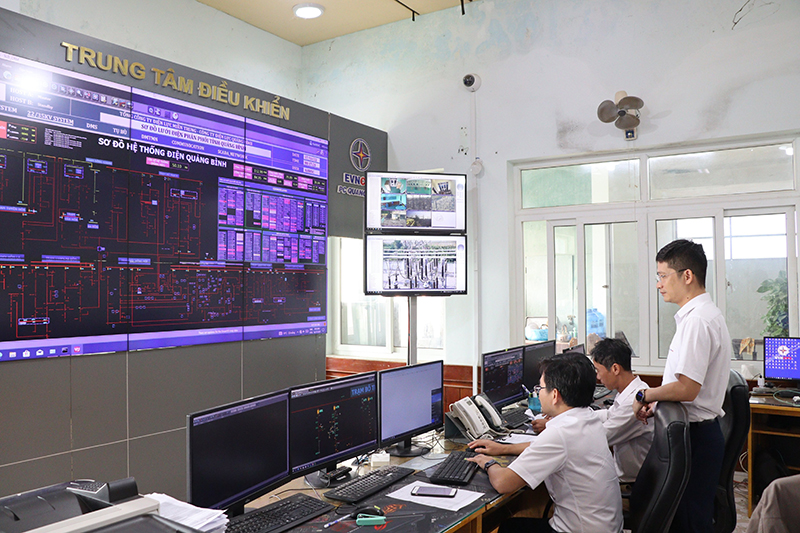 Phòng Điều độ PC Quảng Bình lập phương thức và trực vận hành nhằm bảo đảm cấp điện cho mùa thi