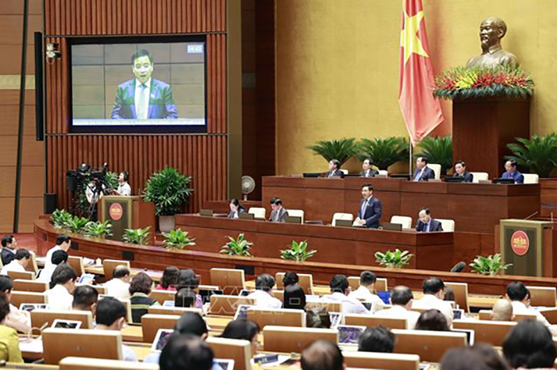 Bộ trưởng Bộ Giao thông vận tải Nguyễn Văn Thắng trả lời chất vấn tại Quốc hội. Ảnh: Doãn Tấn/TTXVN