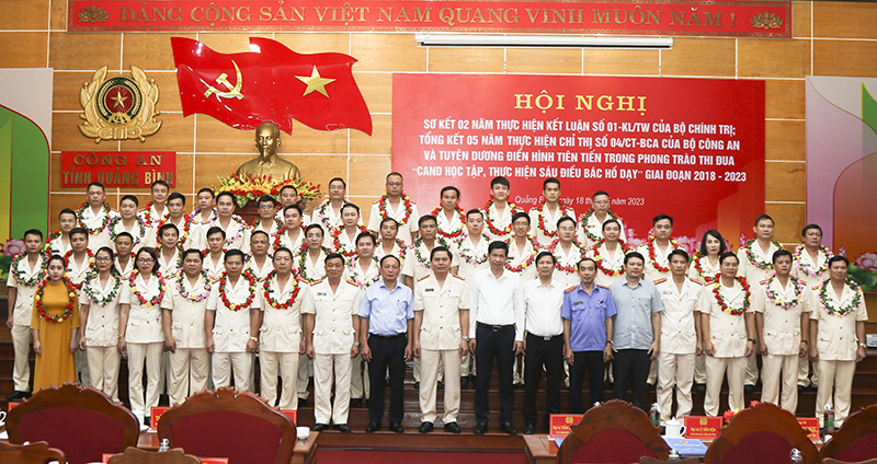 Tuyên dương các điển hình tiên tiến trong phong trào thi đua CAND học tập thực hiện sáu điều Bác Hồ dạy, giai đoạn 2018-2023.