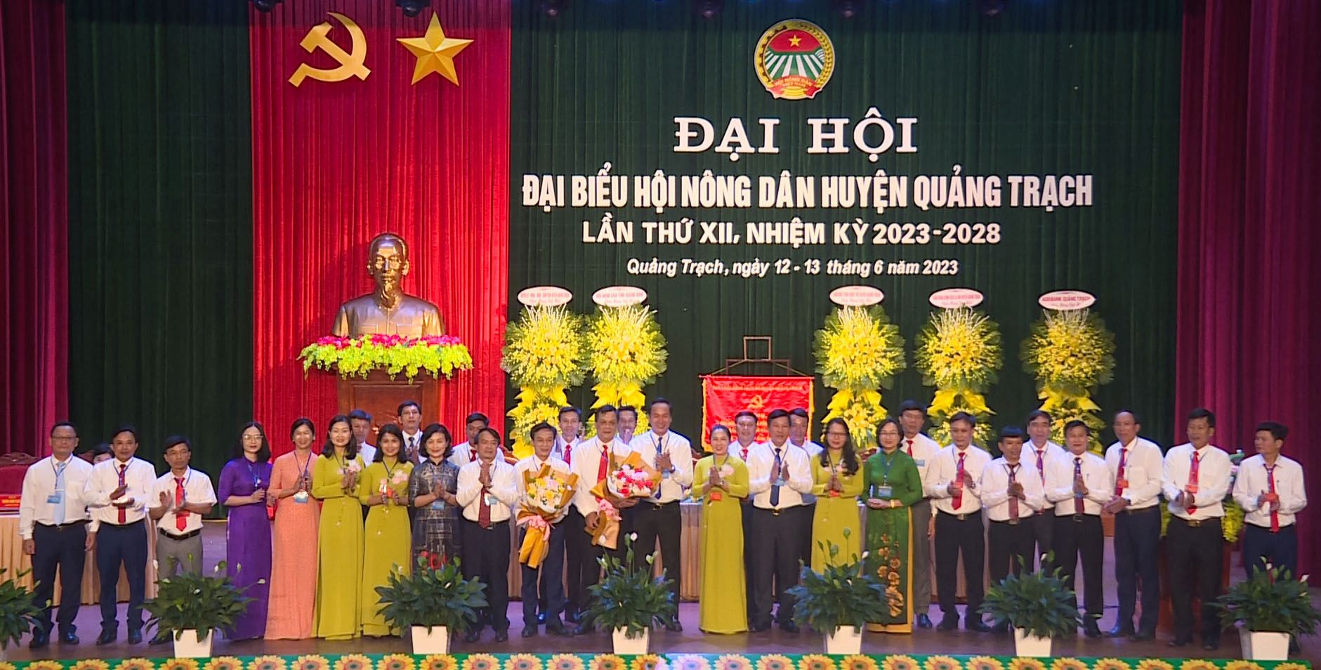 Ban Chấp hành HND huyện Quảng Trạch khóa XII, nhiệm kỳ 2023-2028 ra mắt đại hội. 