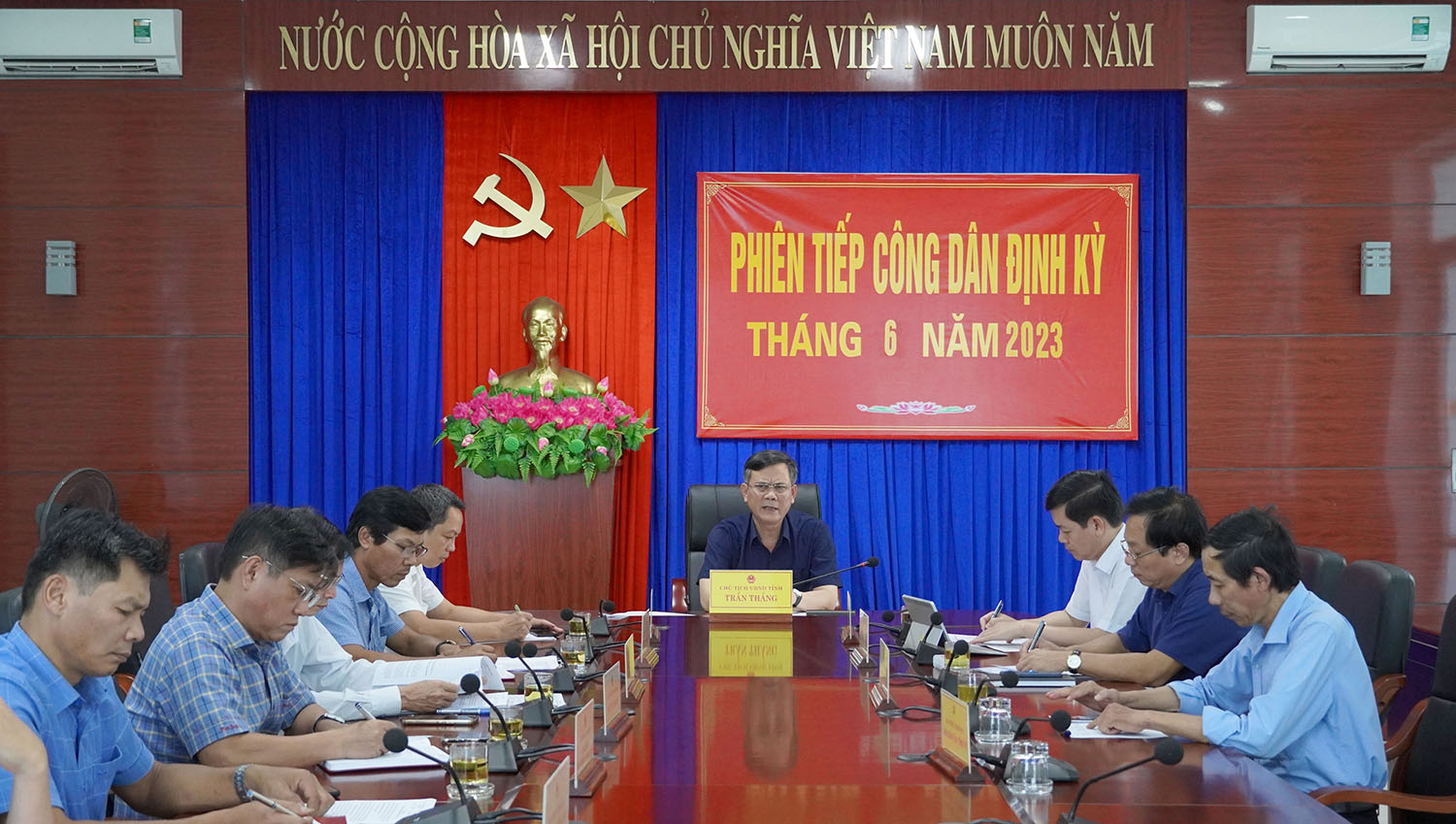 Một số hình ảnh tại các phiên tiếp công dân của các đồng chí lãnh đạo tỉnh: