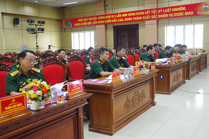 Các đại biểu dự hội nghị.
