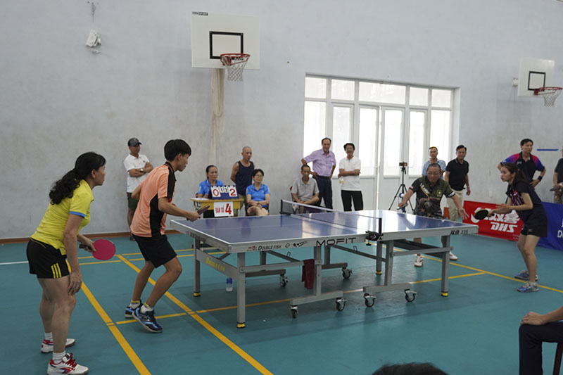 Vận động viên tranh tài sôi nổi