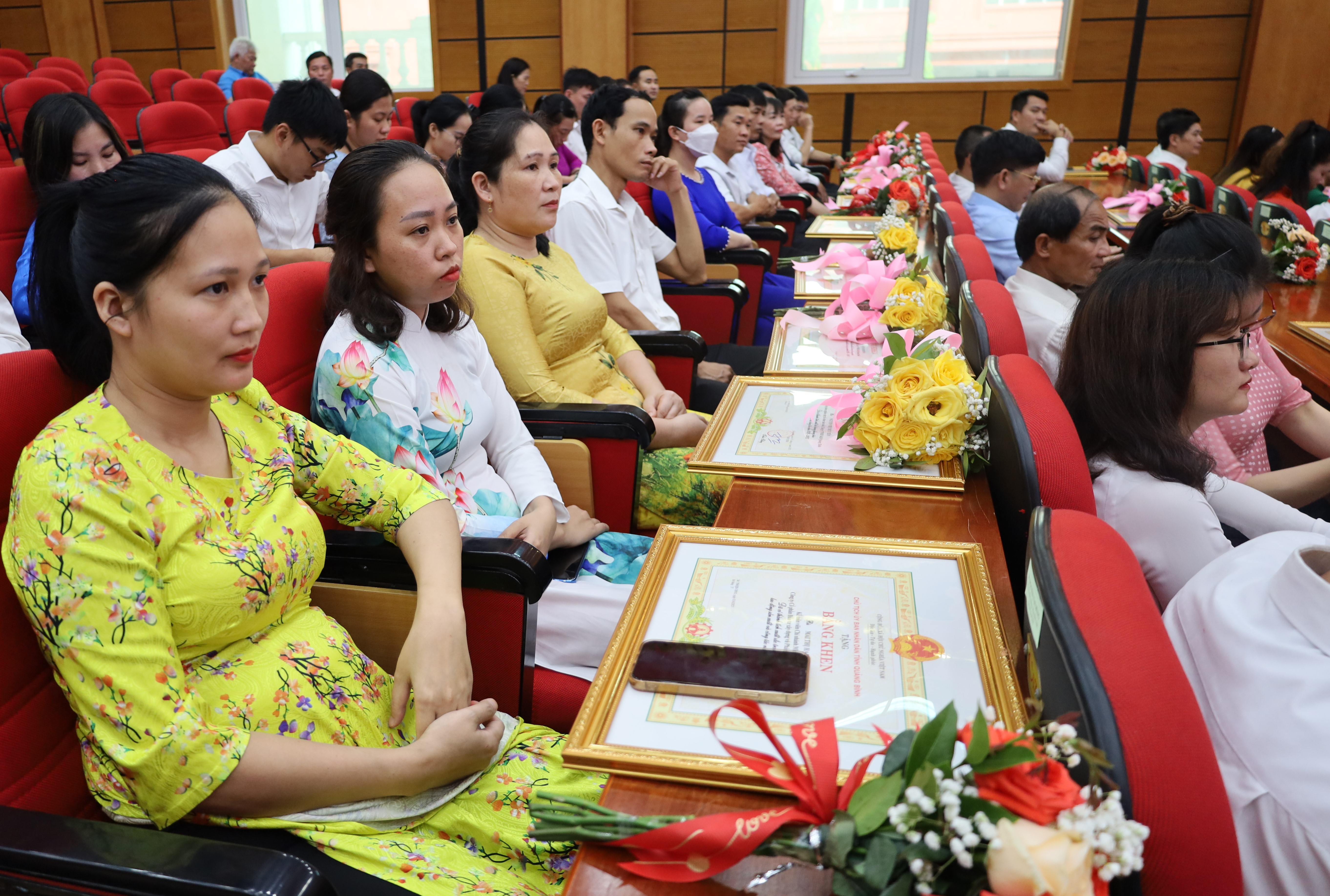Đoàn viên, người lao động tiêu biểu được LĐLĐ tỉnh tôn vinh, khen thưởng trong Tháng Công nhân năm 2023.