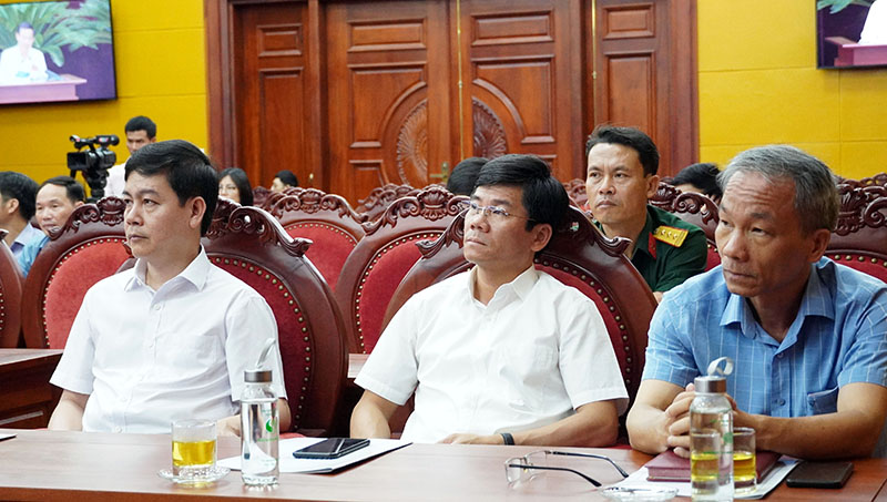 Đại biểu dự hội nghị tại điểm cầu Quảng Bình