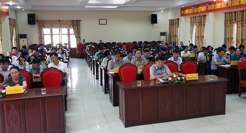 Các đại biểu tham dự hội nghị.