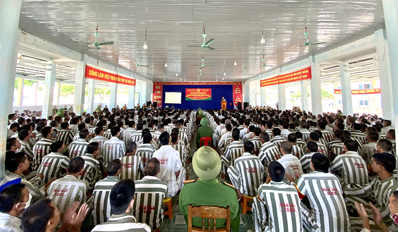 Công an tỉnh phối hợp với Trại giam Đồng Sơn tổ chức tuyên truyền, phổ biến giáo dục pháp luật về ma túy cho phạm nhân đang chấp hành án phạt tù.